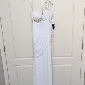 NWT David’s Bridal Wedding Dress